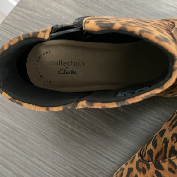 Clark’s Leopard Print Booties (Ankle Boots) - Picture 9 of 11